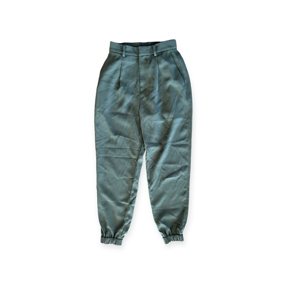 Uniqlo Pants - Uniqlo casual pants  XXS jogger style